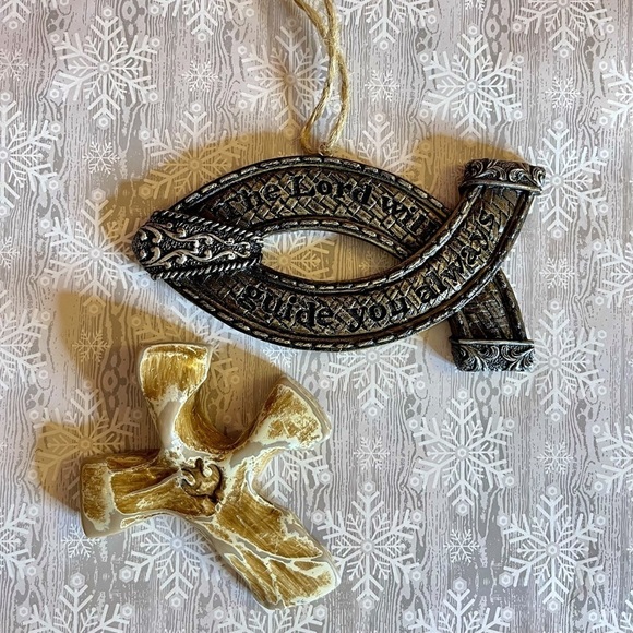 The Clinging Cross and The Lord Will Guide You Always Ornament - Picture 1 of 10